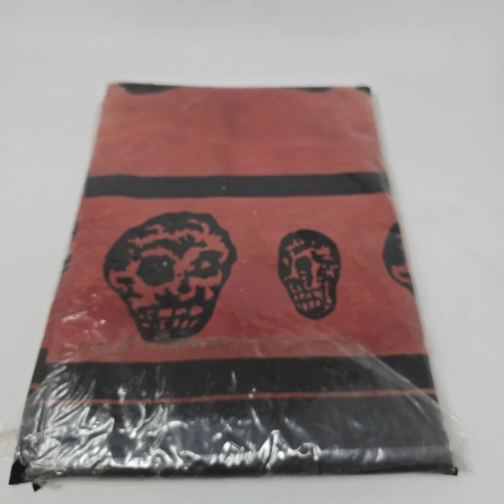 Wonder Walls Tapestry 60x90 Single Size Red Black Tribal Skull 7041 New
